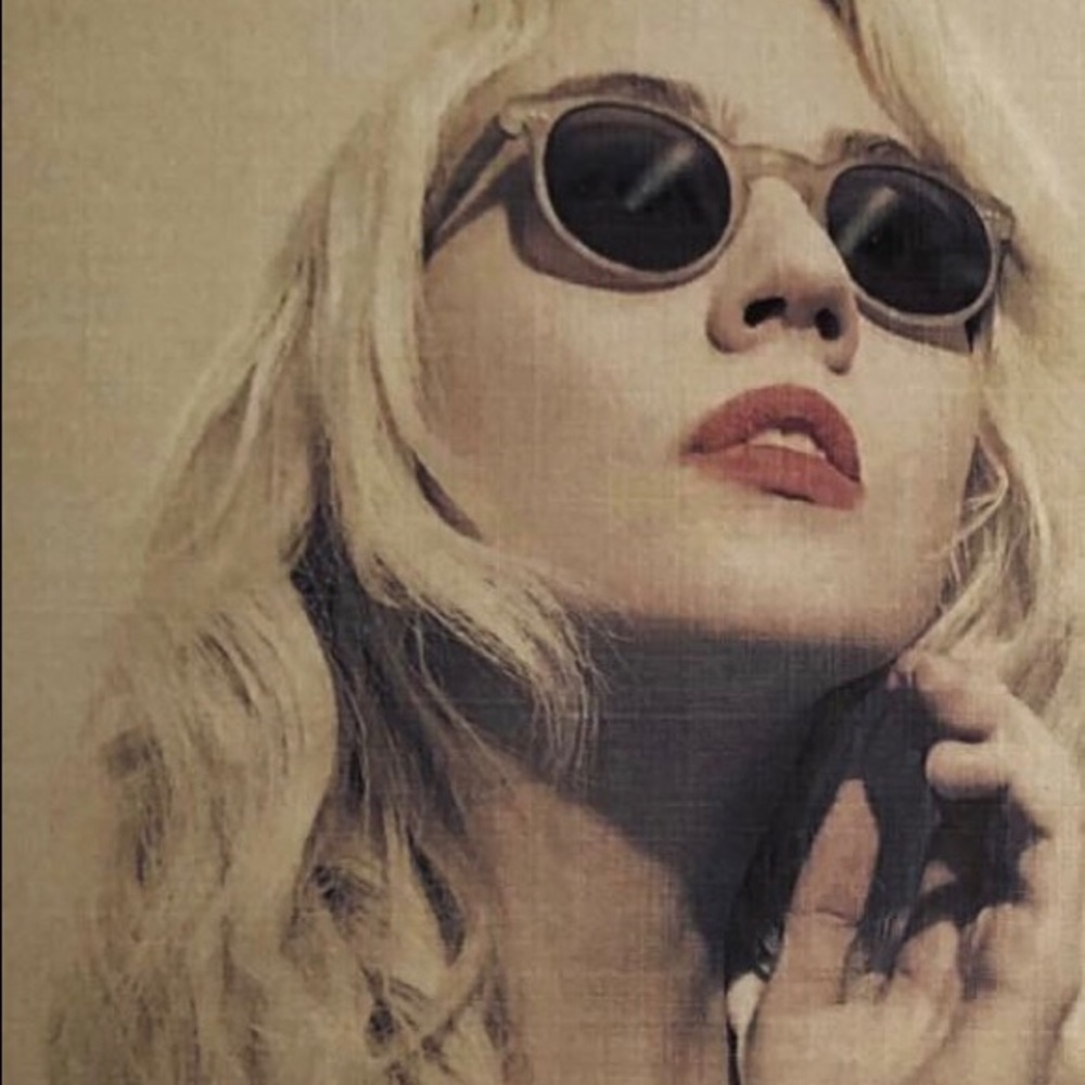 Designer Sunglasses - Picture 3 of 6